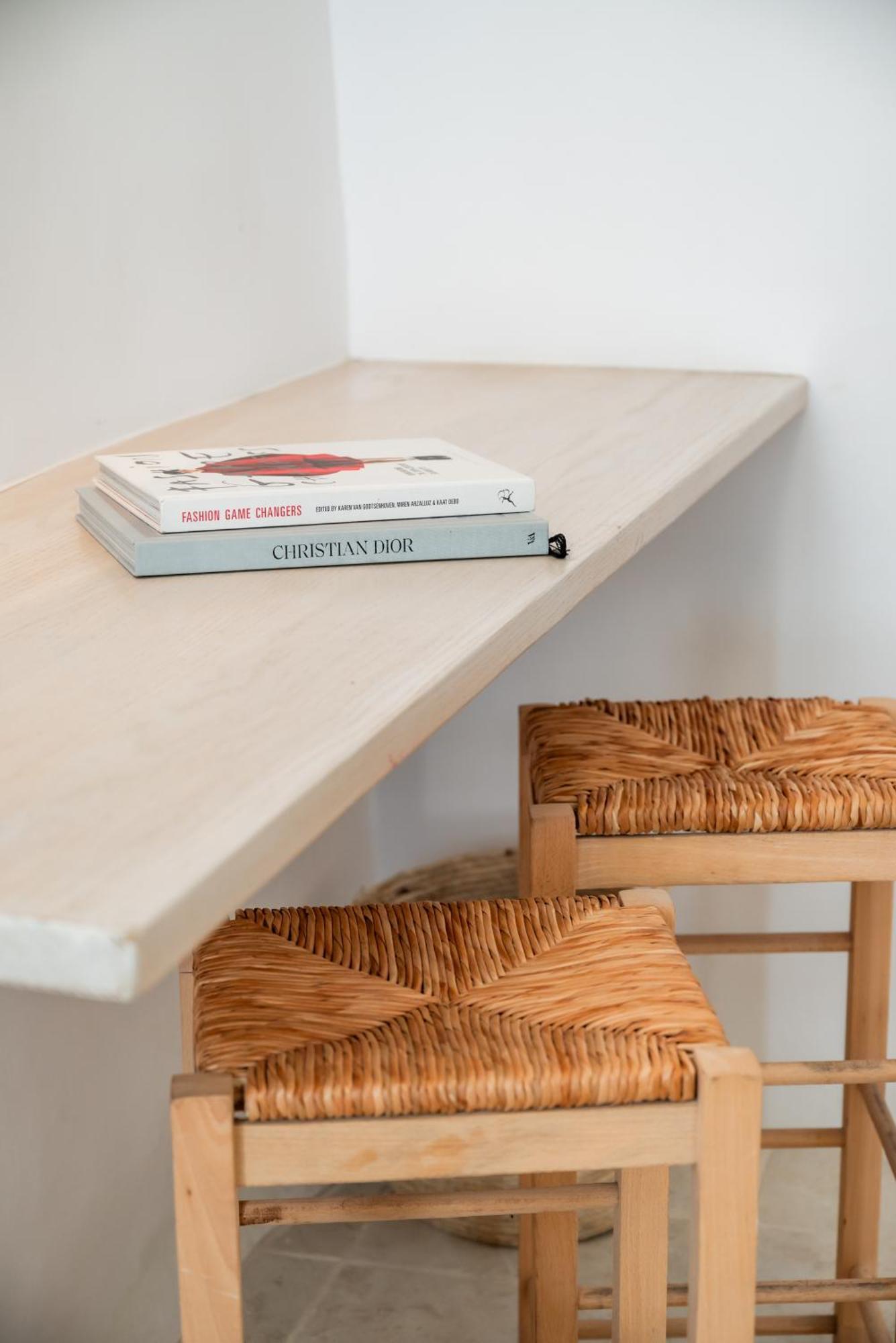 Aniko Suites White Alley Mykonos Town Экстерьер фото