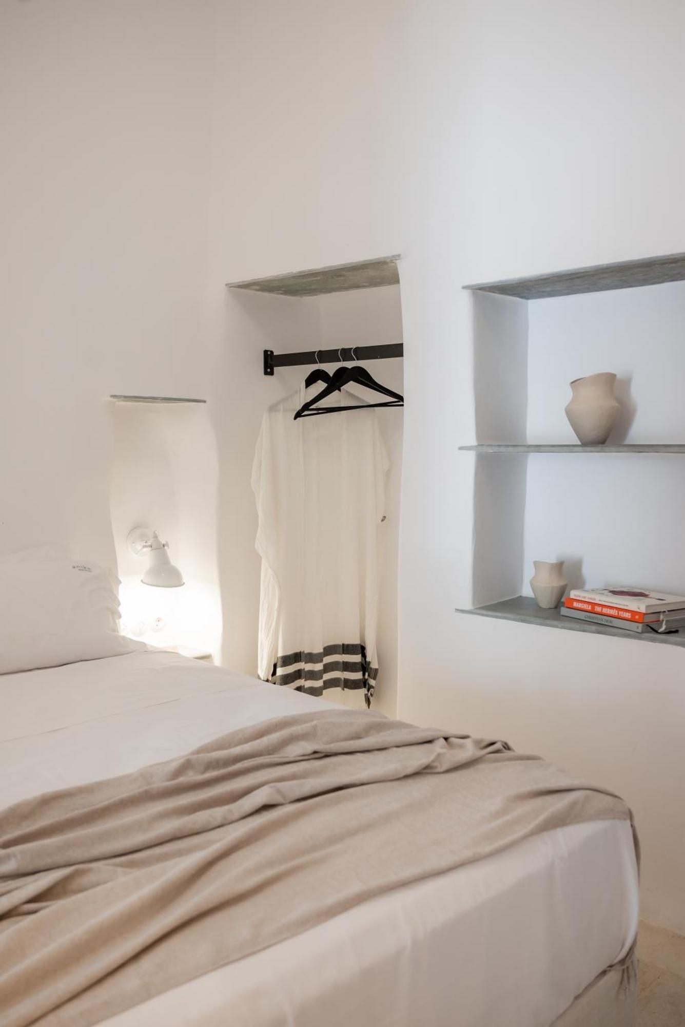 Aniko Suites White Alley Mykonos Town Экстерьер фото