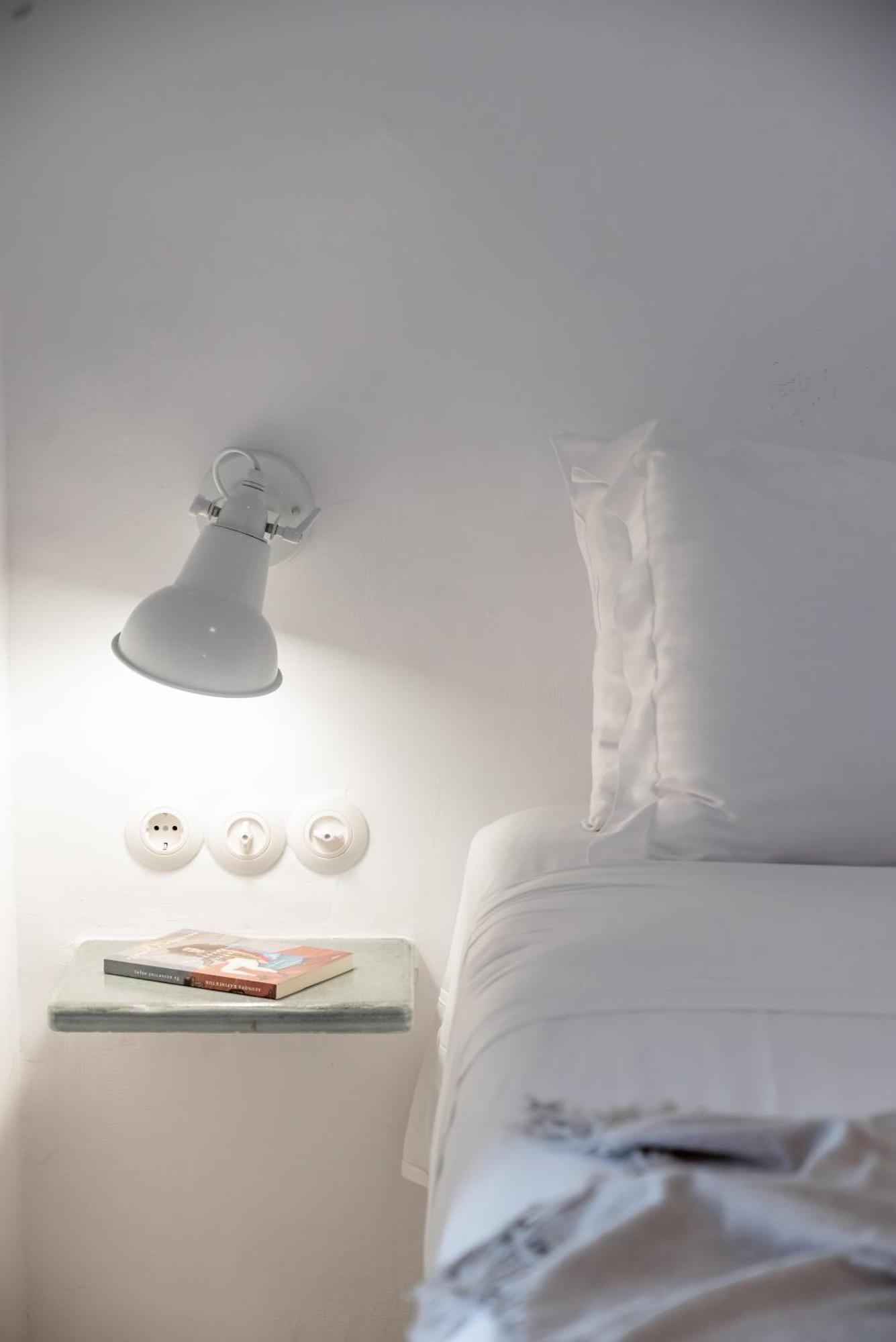 Aniko Suites White Alley Mykonos Town Экстерьер фото